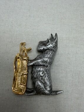 Scottie Dog Holding Golf Bag Two-Tone Brooch